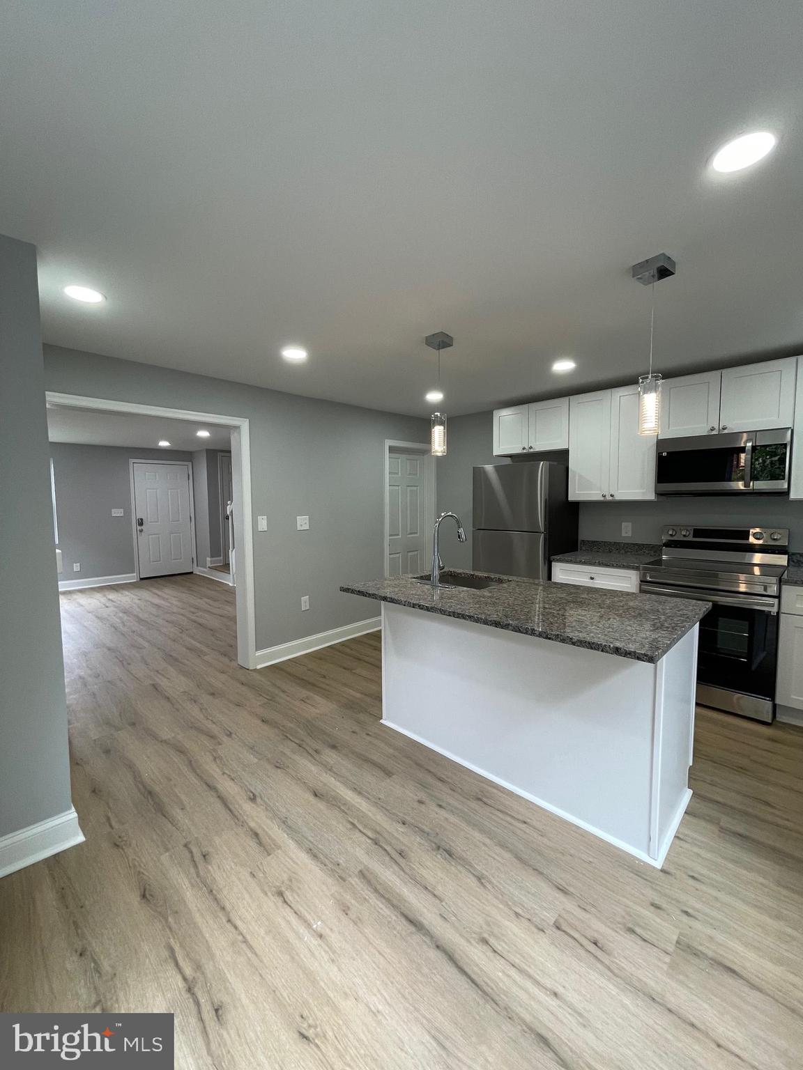 BELAIR-EDISON - Residential Lease