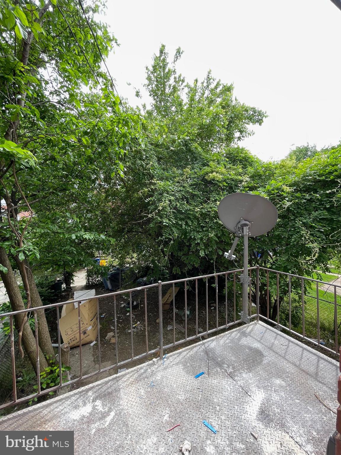 BELAIR-EDISON - Residential Lease