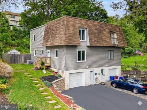 Townhouse For Sale - 503 Bloomfield Avenue<br/> DREXEL HILL, PA 19026