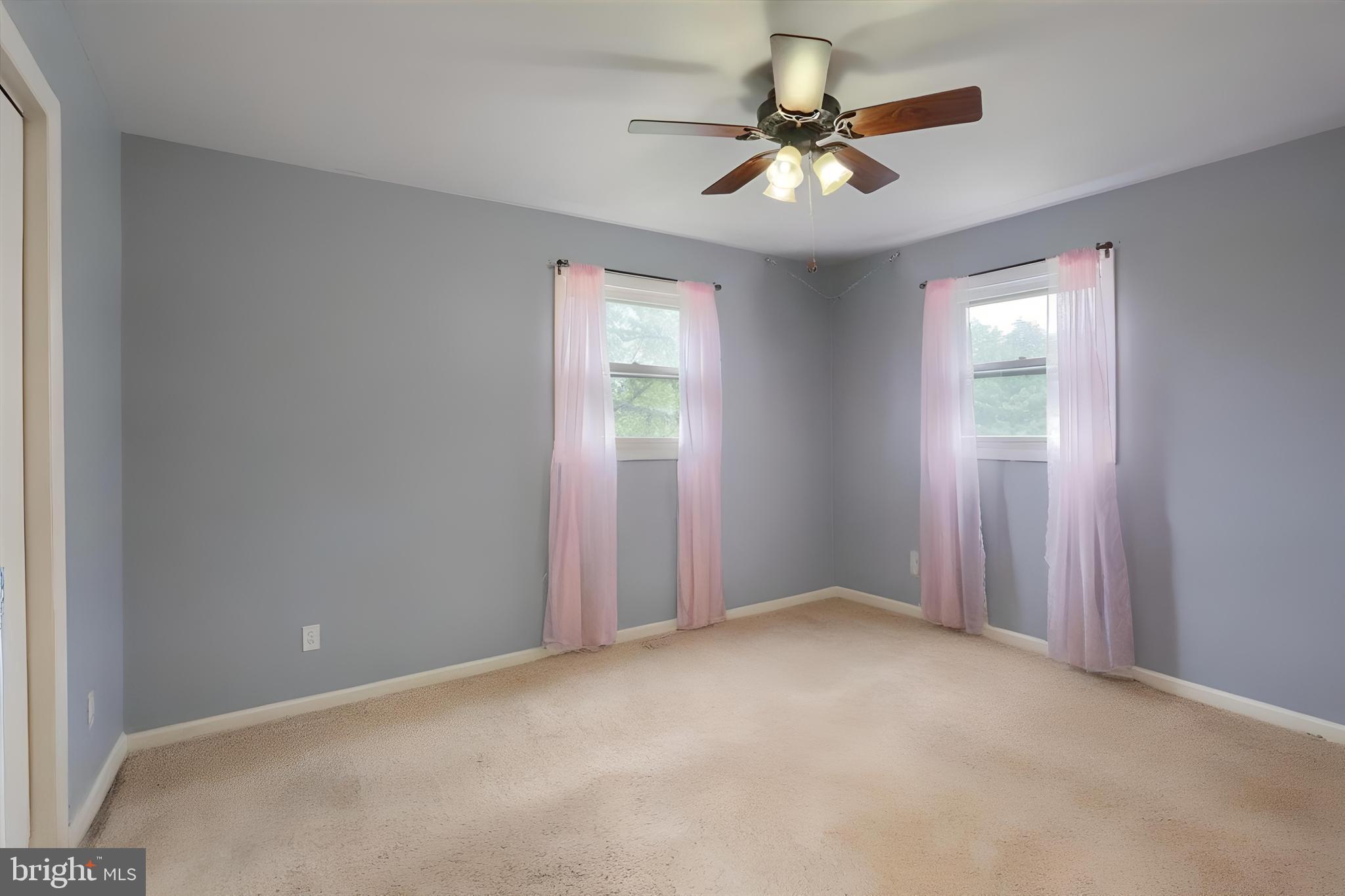 VALLEY GREEN - Residential