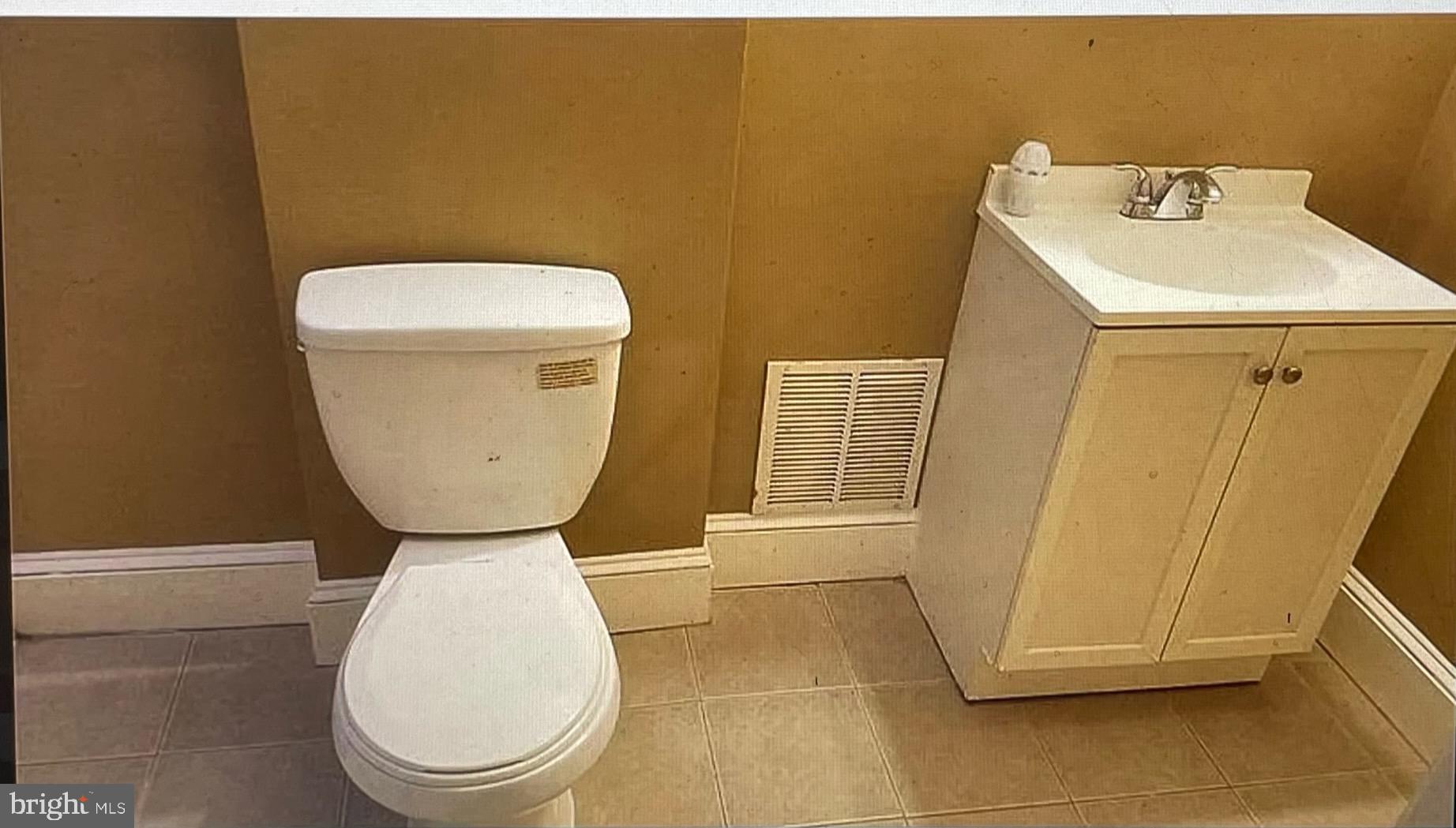 ELLWOOD PARK - Residential