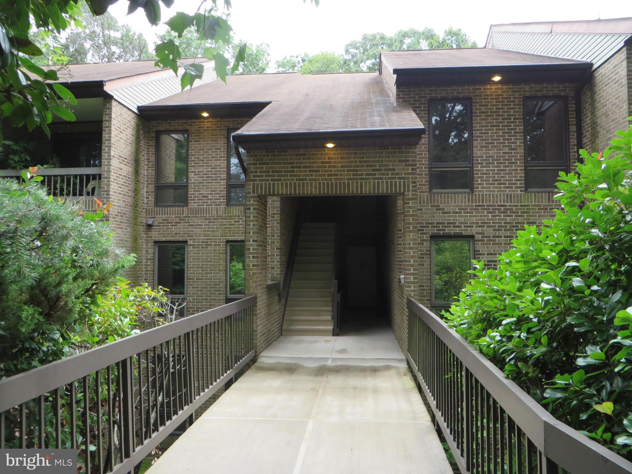 WHITE OAK - Residential