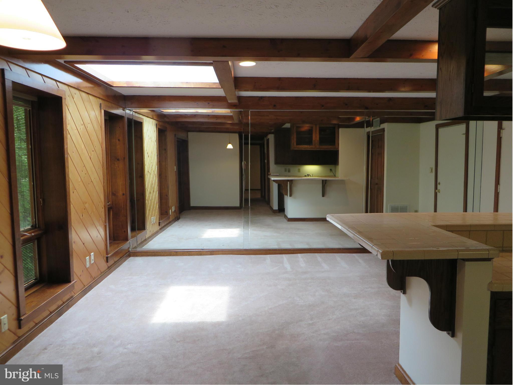 WHITE OAK - Residential