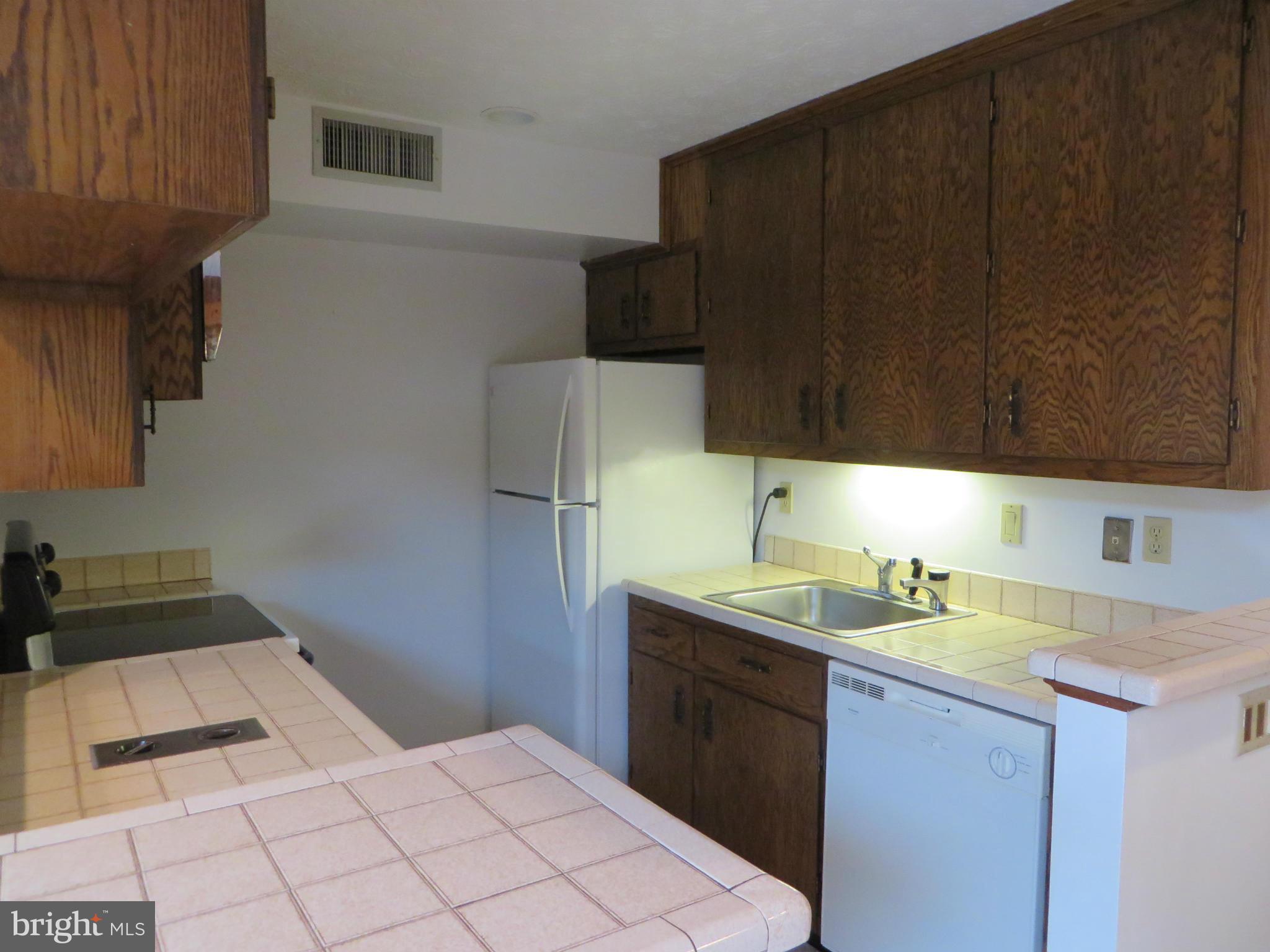 WHITE OAK - Residential