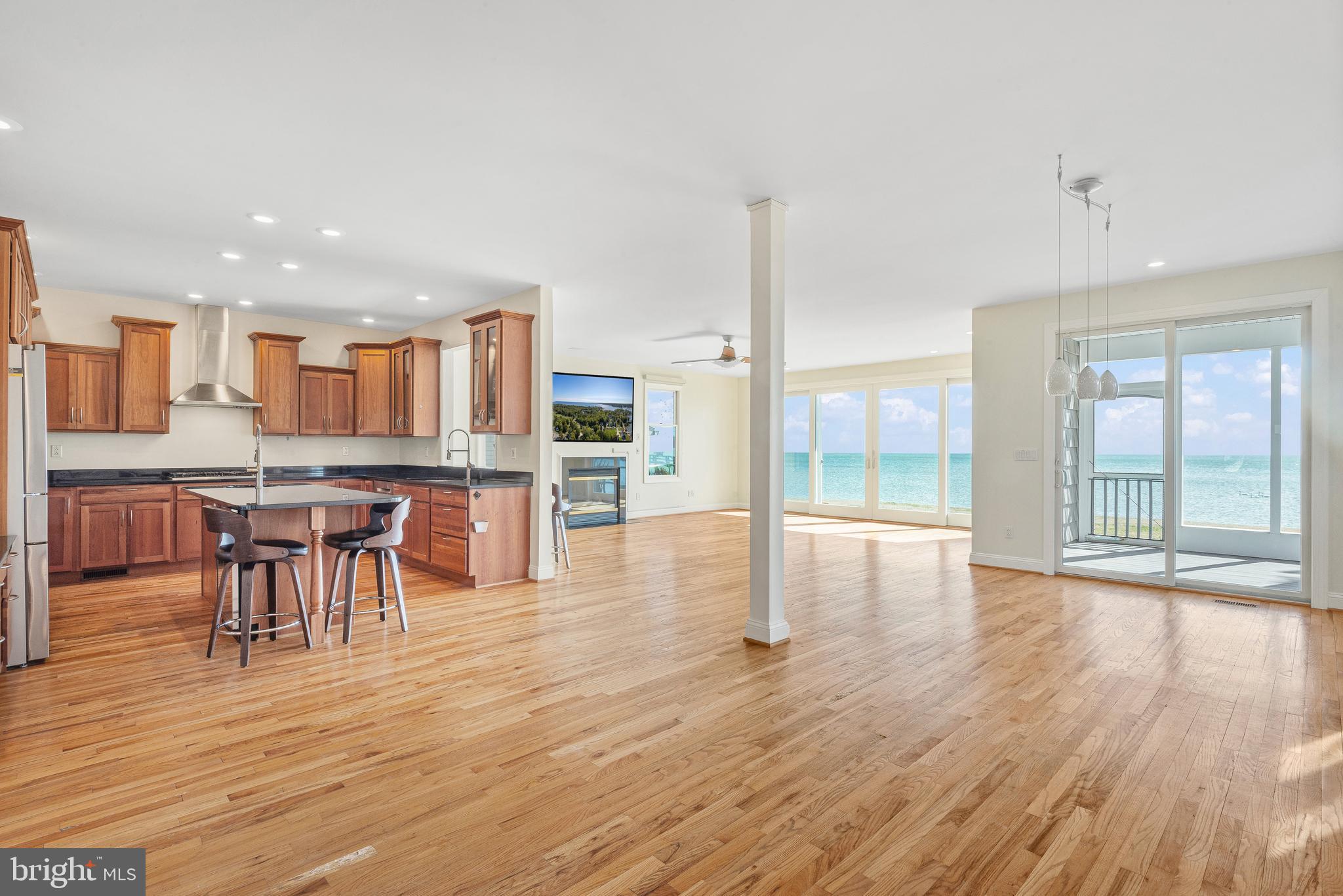 OWINGS BEACH - Residential