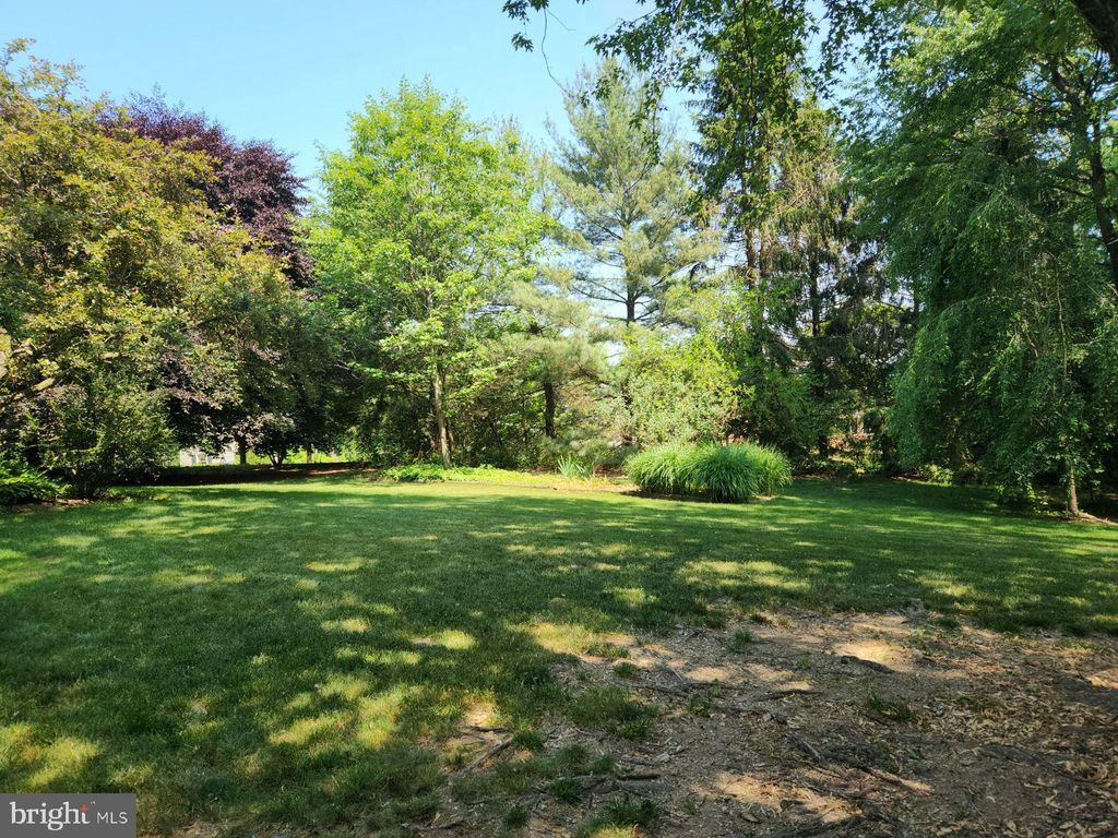 Photo of 223 OWL HILL RD, LITITZ, PA 17543 (MLS # PALA2036748)
