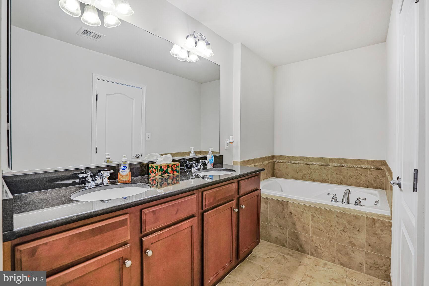 STONE RIDGE SOUTH - Residential