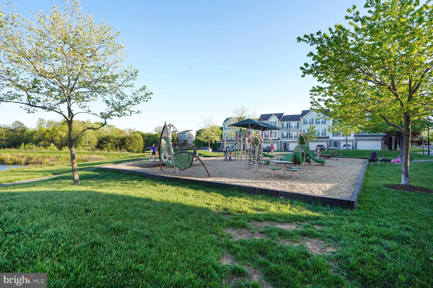 25111 HUMMOCKY TERRACE