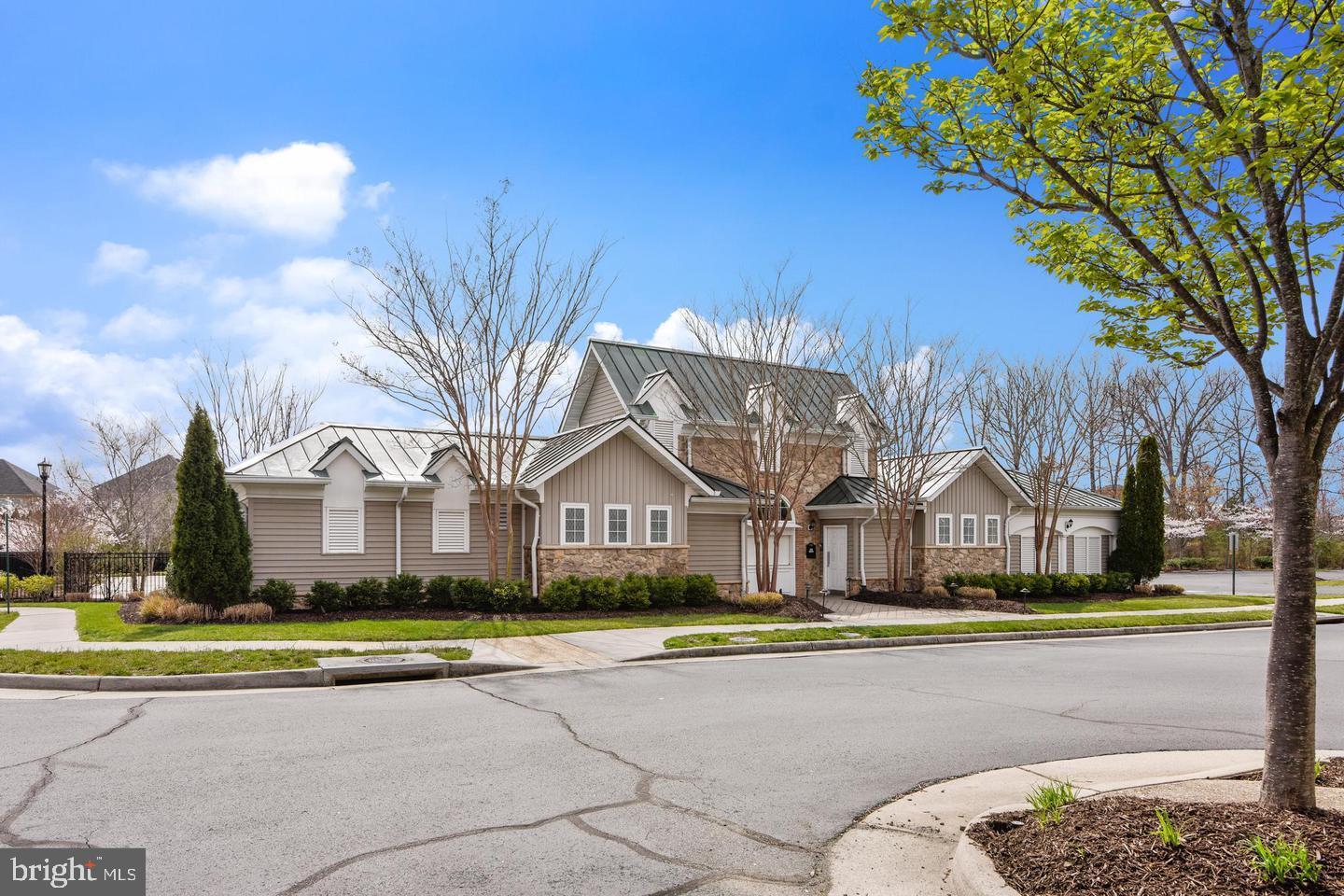 25111 HUMMOCKY TERRACE