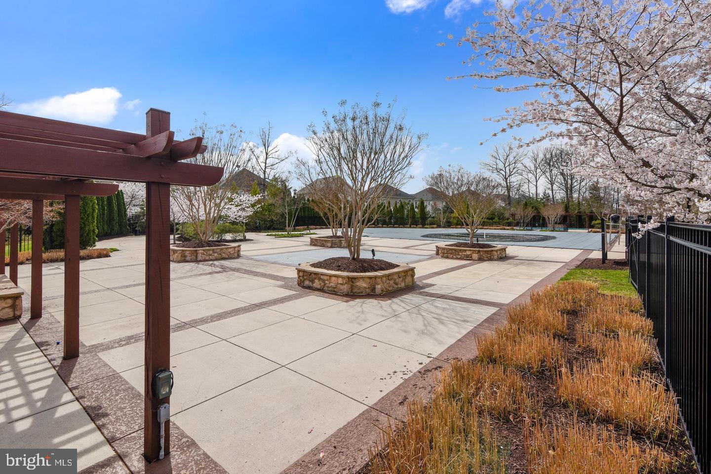 STONE RIDGE SOUTH - Residential