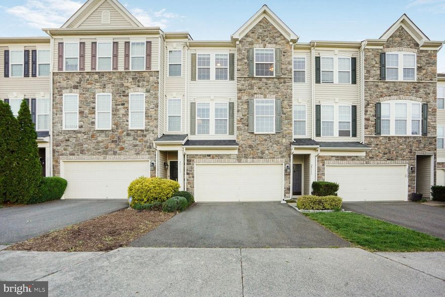 Welcome to this stunning 3-level townhouse offering over 3,100 sq ft of beautifully designed living space, perfectly positioned on a quiet dead-end street with serene pond views and easy access to open common areas. Featuring a 2-car front garage and an extended driveway, this home impresses from the moment you arrive.
Step inside to soaring 12-foot ceilings and a bright, open main level with hardwood floors throughout. The spacious gourmet kitchen is an entertainer’s dream—complete with a large center island, granite countertops, abundant cabinetry, a pantry, and premium titanium steel appliances updated between 2023–2024.
Upstairs, the expansive primary suite offers true retreat living with a walk-in closet and a primary bath featuring a soaking tub, separate stall shower, double vanities, and a private water closet. Laundry is conveniently located on the bedroom level for your convenience. Additional bedrooms provide plenty of space, with comfortable carpeted flooring.
The lower level is equally impressive, boasting a large recreation room with a gas fireplace, perfect for entertaining or relaxing and a half bathroom for convenience. The walk-out basement leads to a fully fenced backyard, ideal for outdoor gatherings, pets, or gardening.
Major upgrades include a new roof (2021) and new Carrier AC unit (2021), giving peace of mind for years to come. The community offers ample visitor parking, making hosting easy and convenient.
This exceptional property blends comfort, style, and outstanding location—an ideal place to call home.