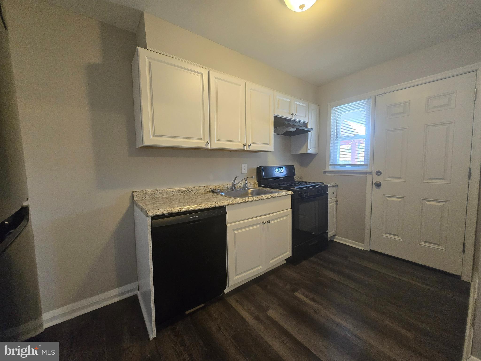 MIDDLESEX - Residential