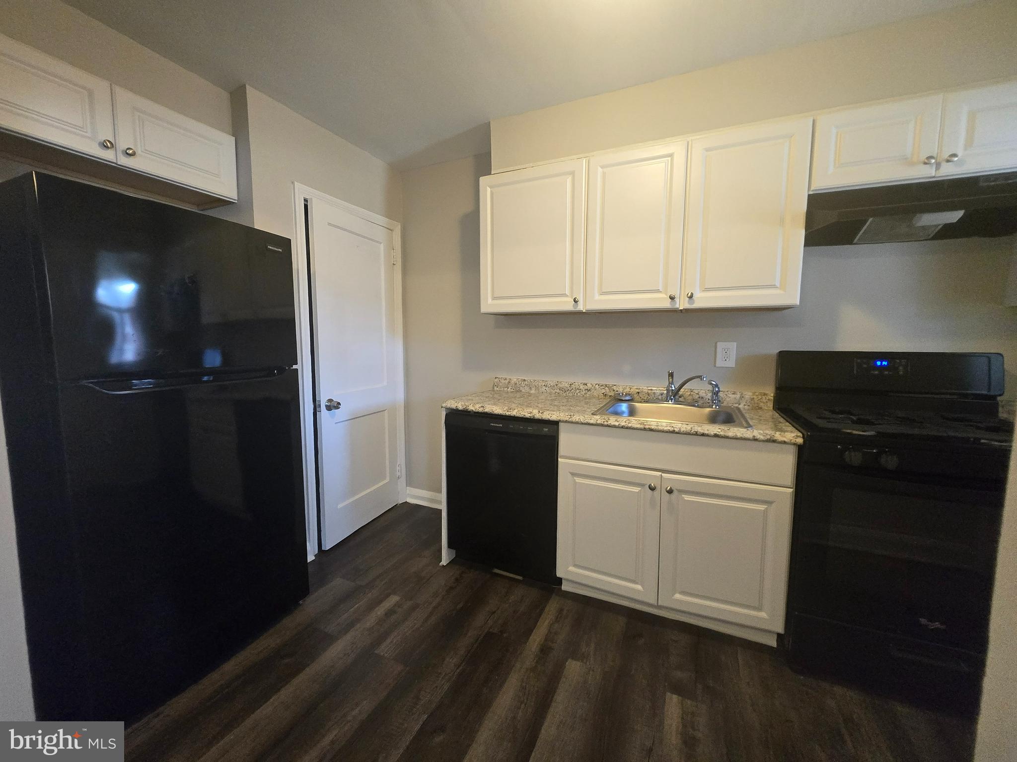 MIDDLESEX - Residential