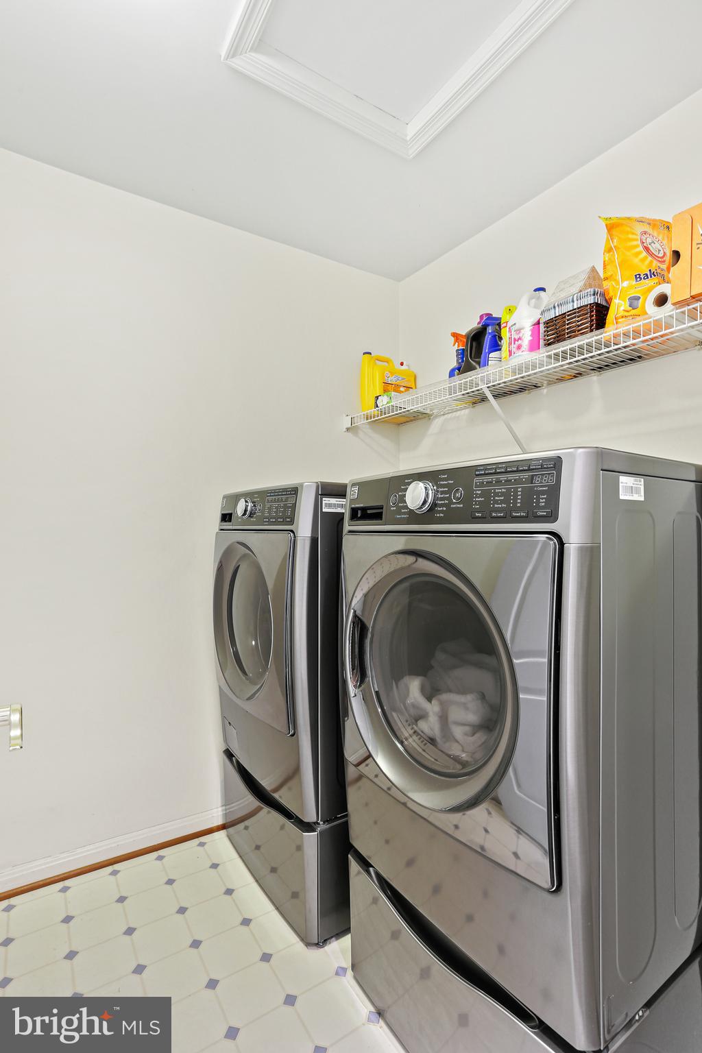 CLARKS GLEN - Residential Lease