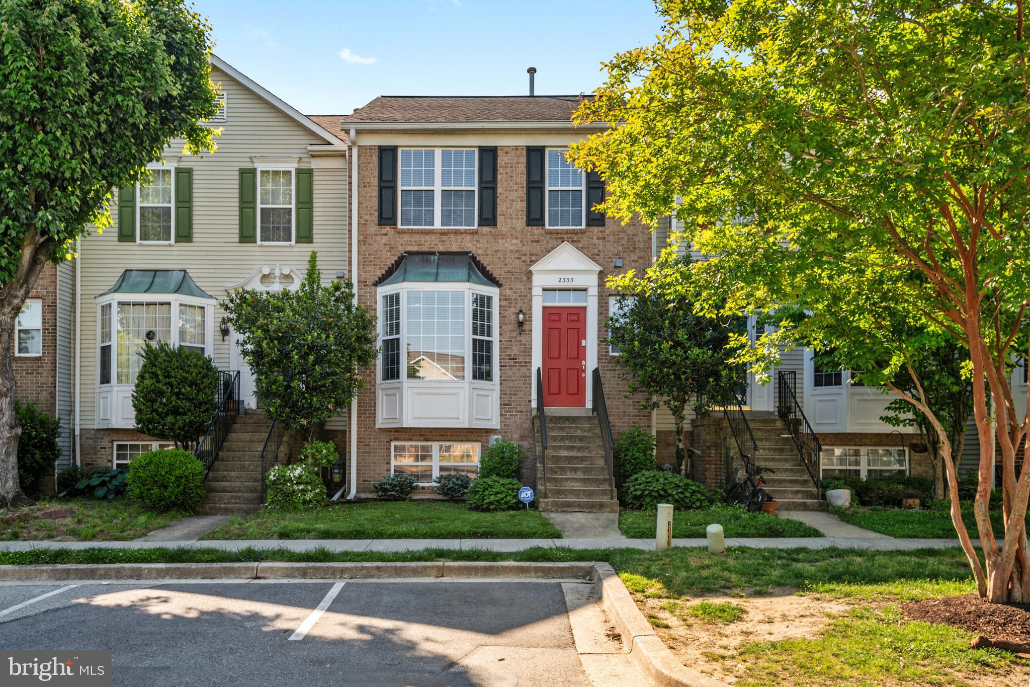 THE KNOLLS - Residential
