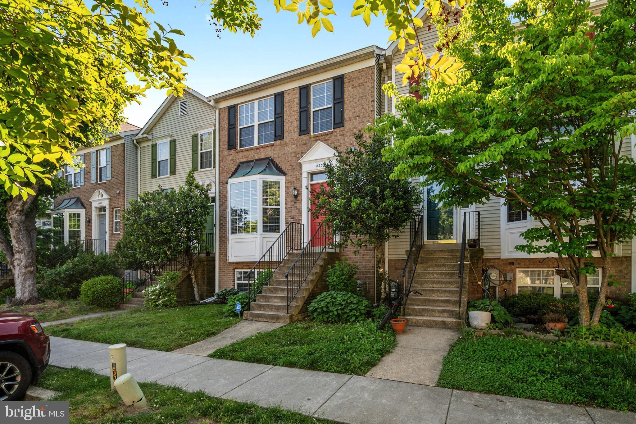 THE KNOLLS - Residential