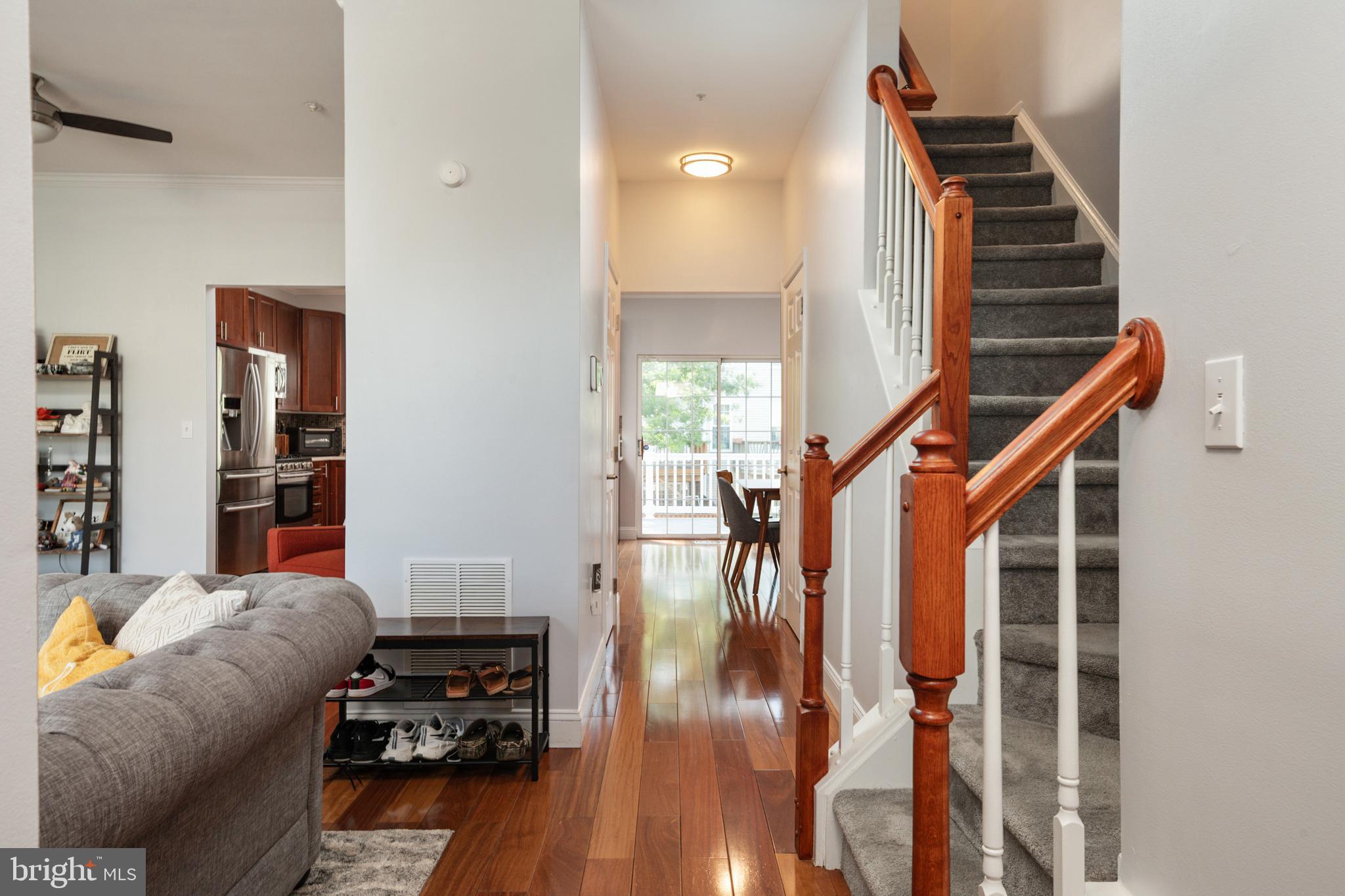 THE KNOLLS - Residential