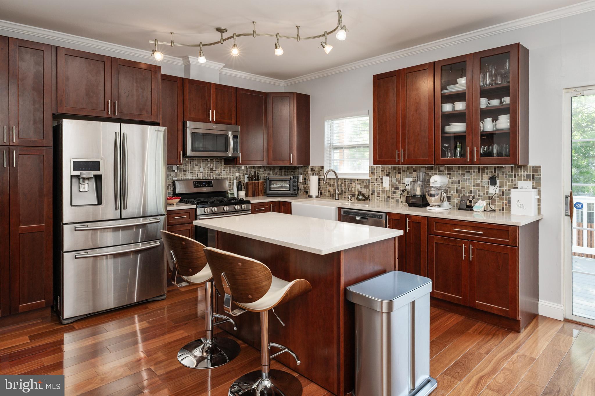 THE KNOLLS - Residential
