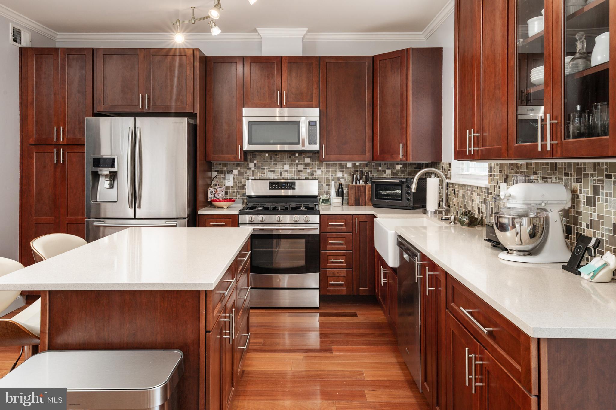 THE KNOLLS - Residential