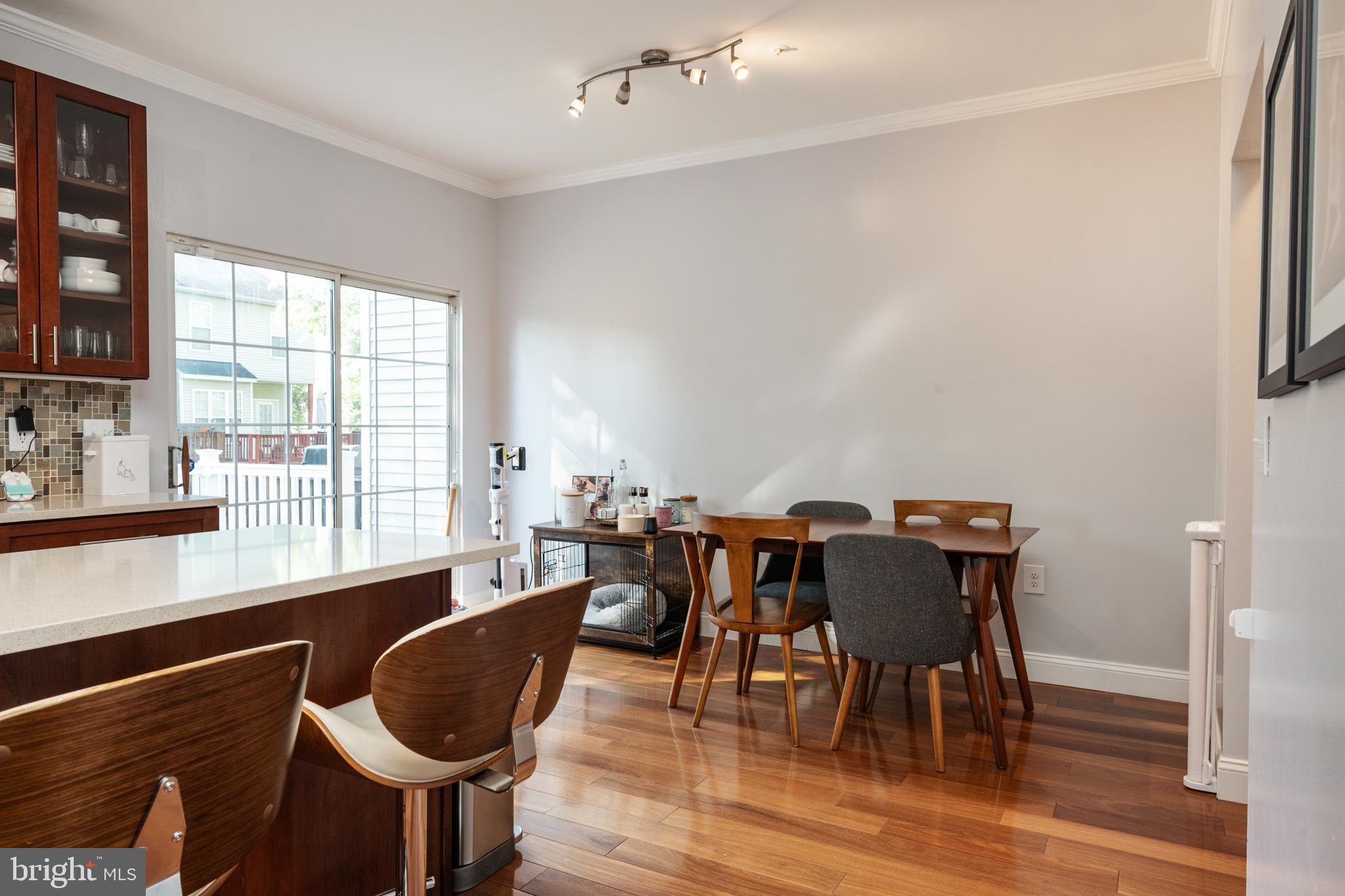 THE KNOLLS - Residential