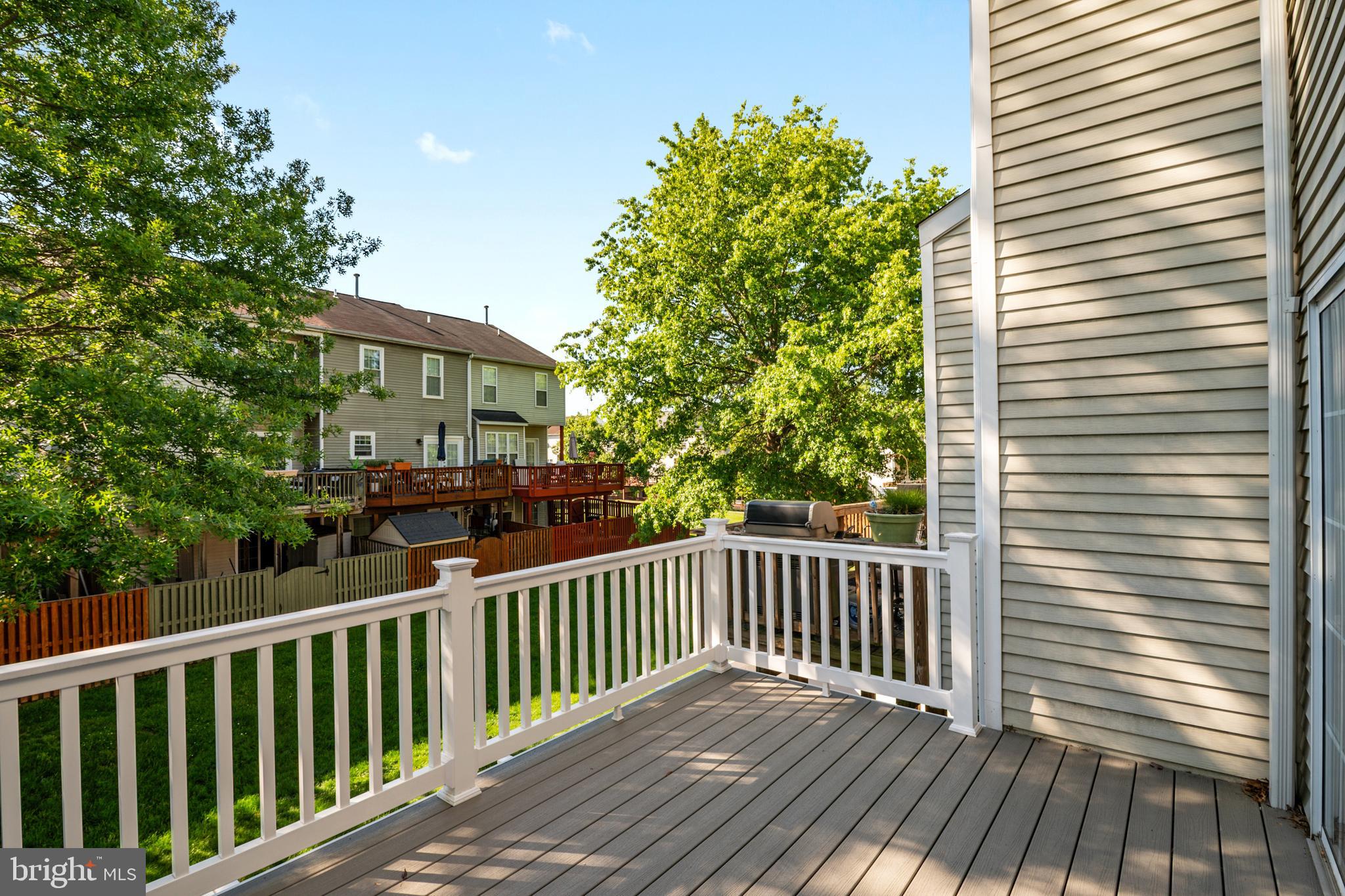 THE KNOLLS - Residential