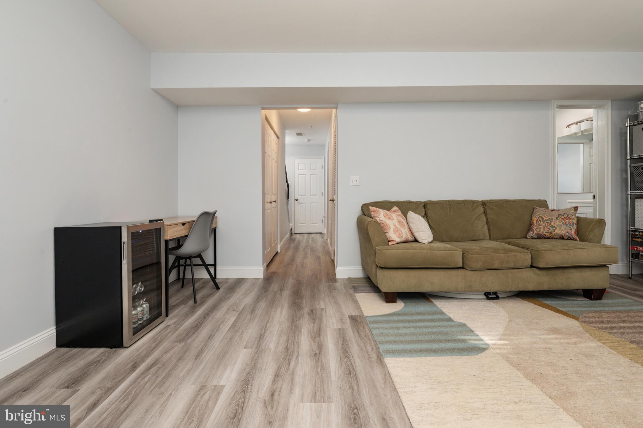 THE KNOLLS - Residential