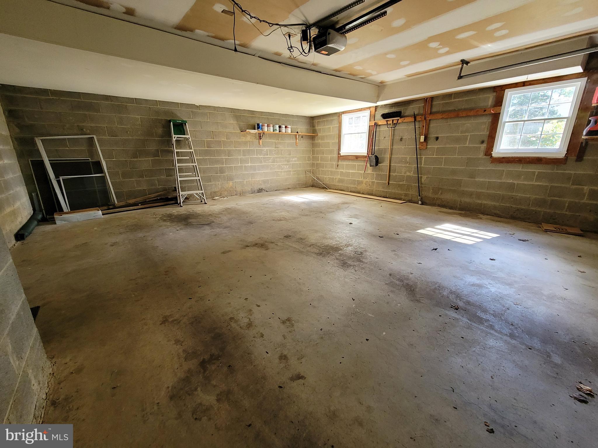 CHAPELWOOD - Residential Lease