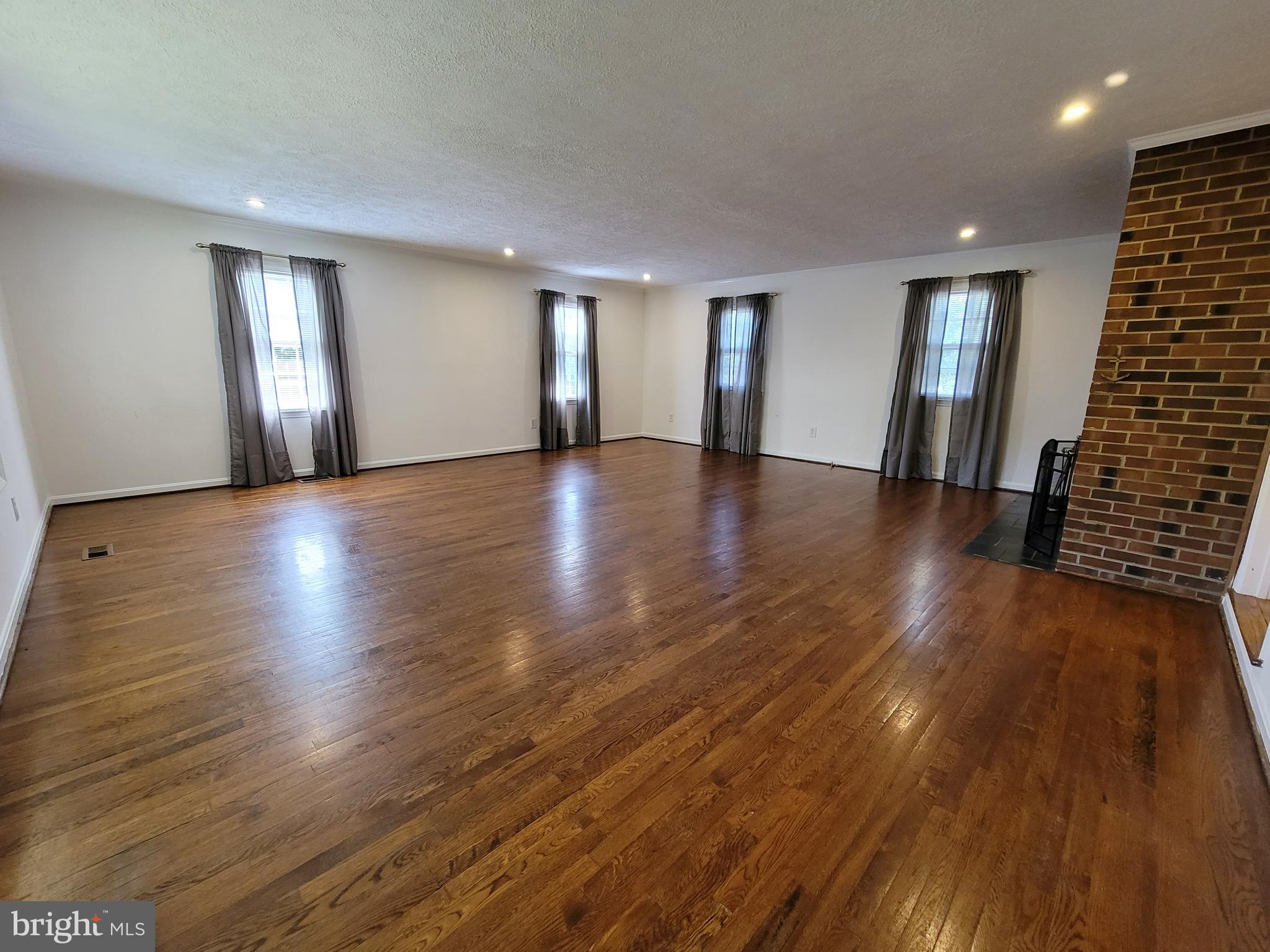 CHAPELWOOD - Residential Lease