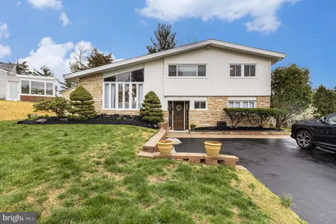 17 Red Rowan Lane, Plymouth Meeting, PA 19462 - MLS#: PAMC2134914