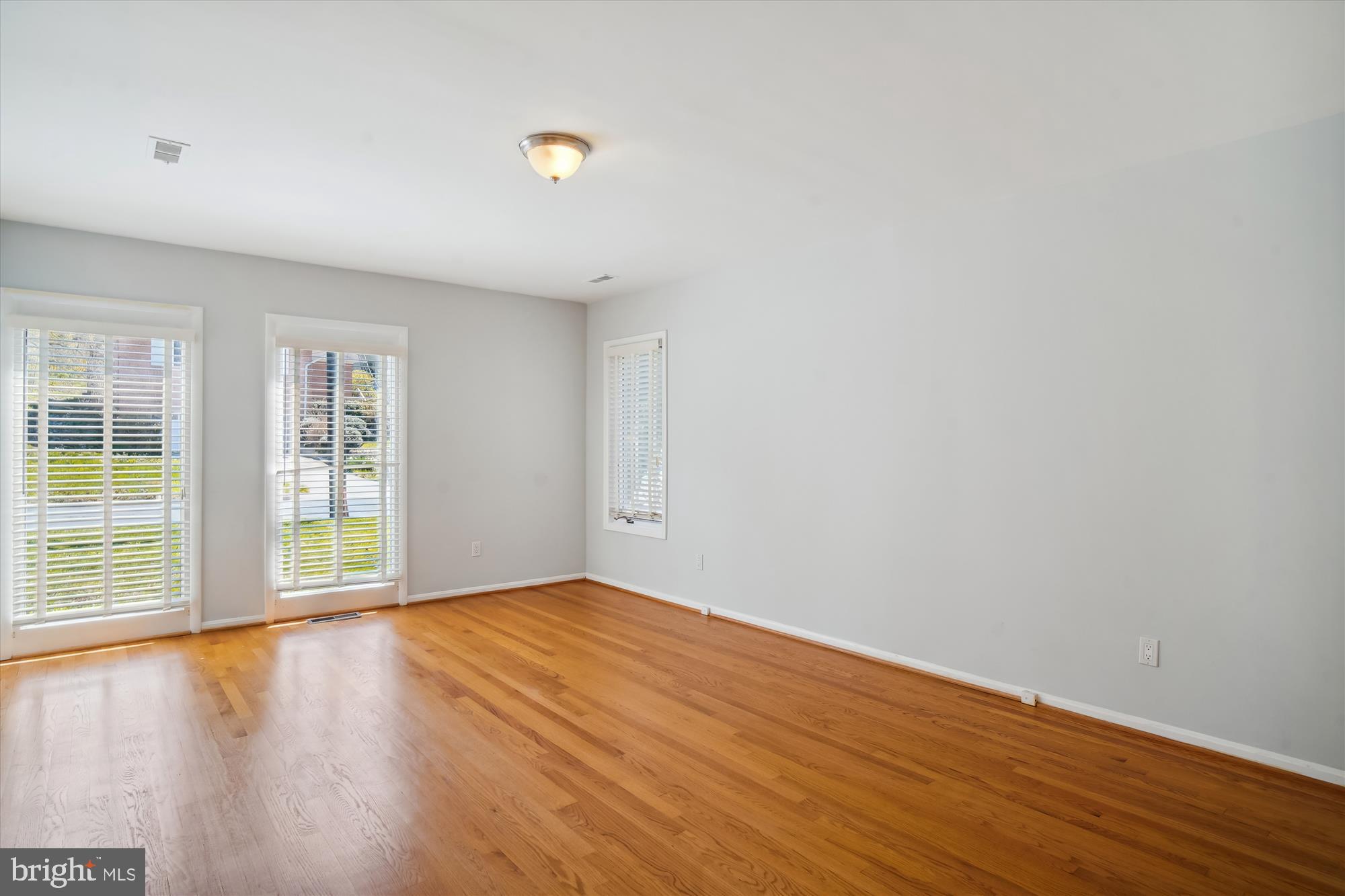 KENWOOD PARK - Residential