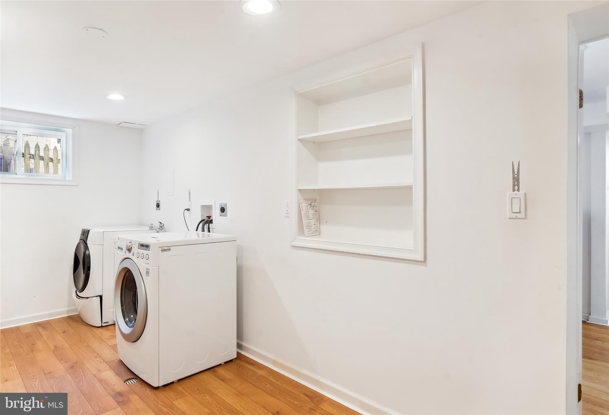 KENWOOD PARK - Residential