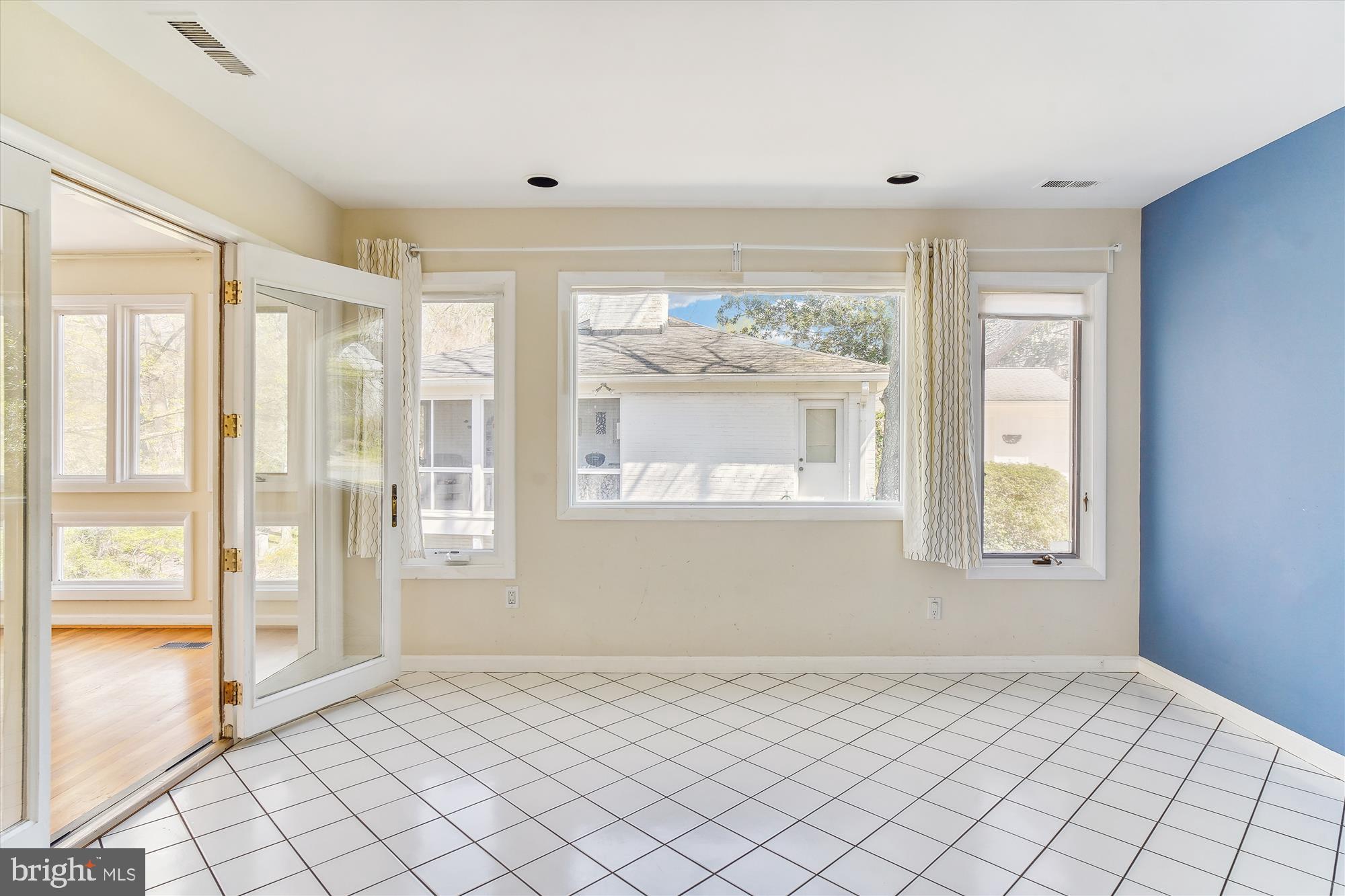 KENWOOD PARK - Residential