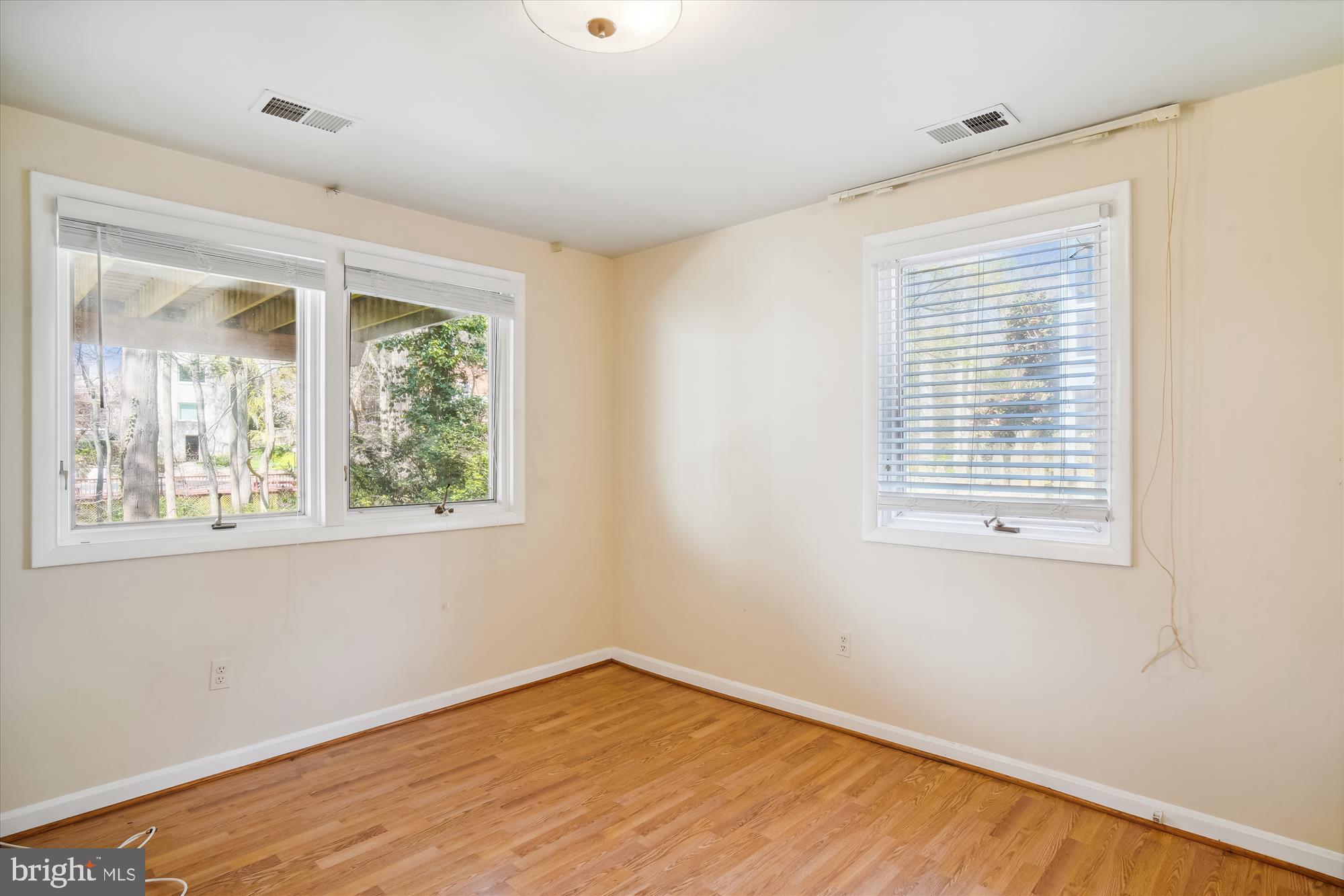 KENWOOD PARK - Residential