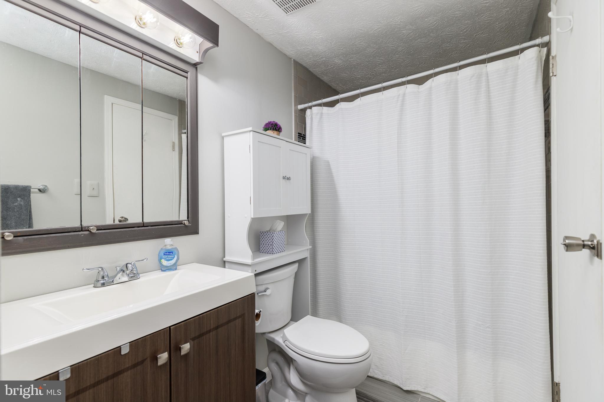 UPTON VILLAGE NORTH - Residential