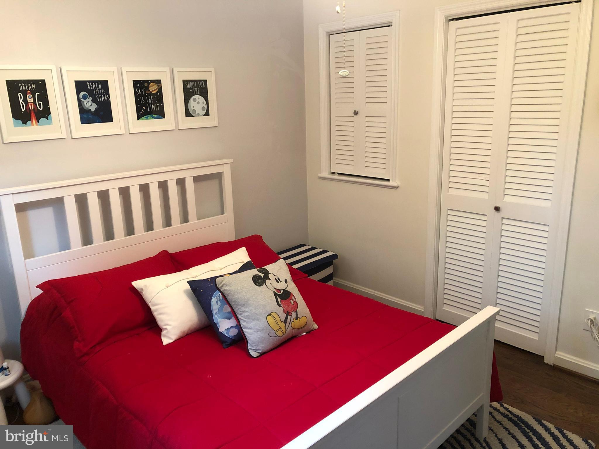 WOODBURN - Residential Lease