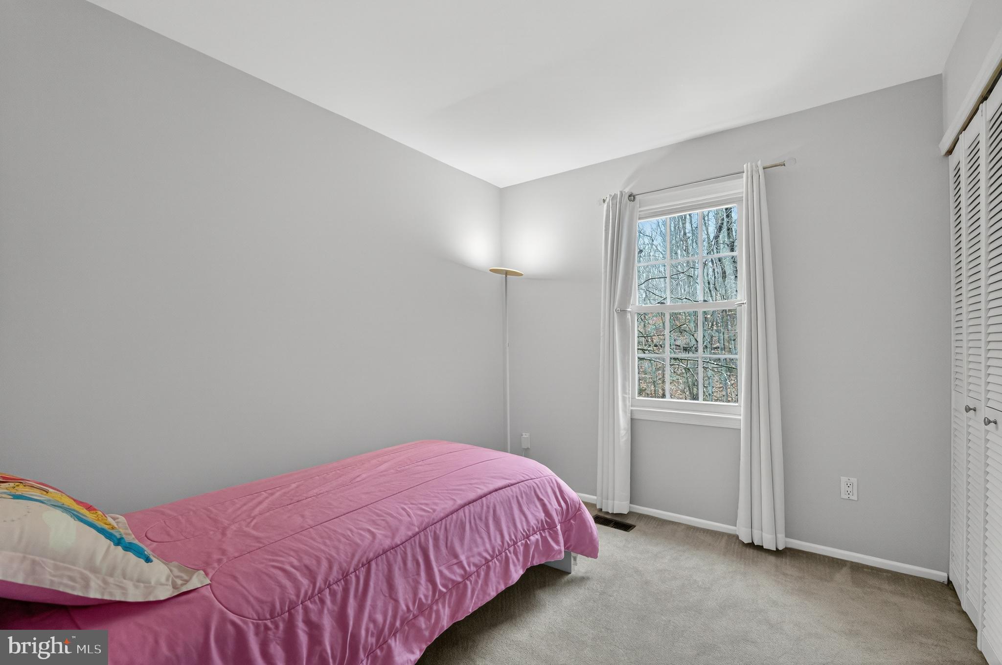 DANBURY FOREST - Residential