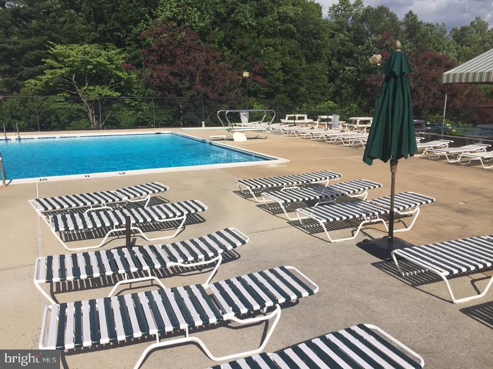 DANBURY FOREST - Residential