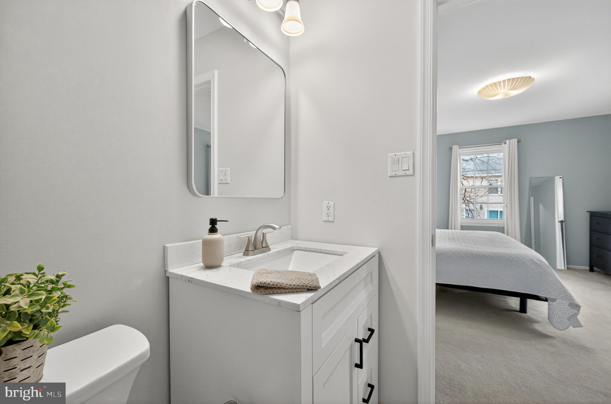 DANBURY FOREST - Residential