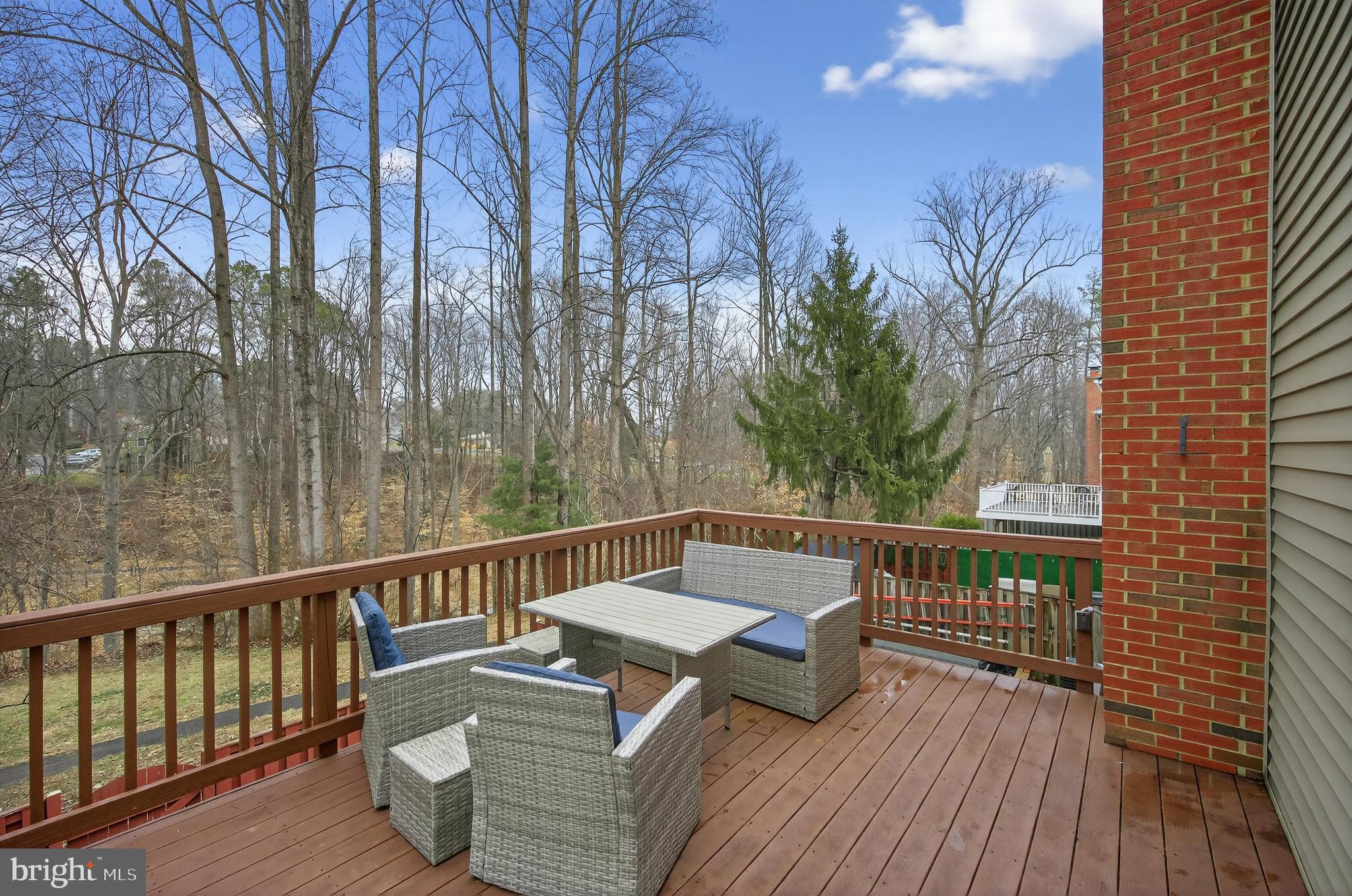 DANBURY FOREST - Residential