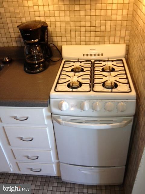WASHINGTON SQ - Residential