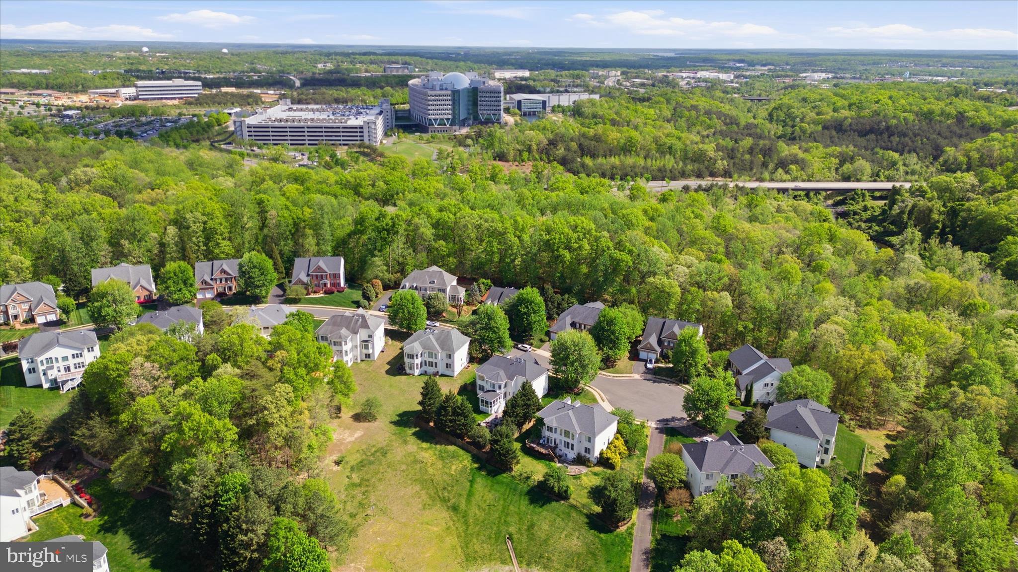 LAUREL CREEK - Residential