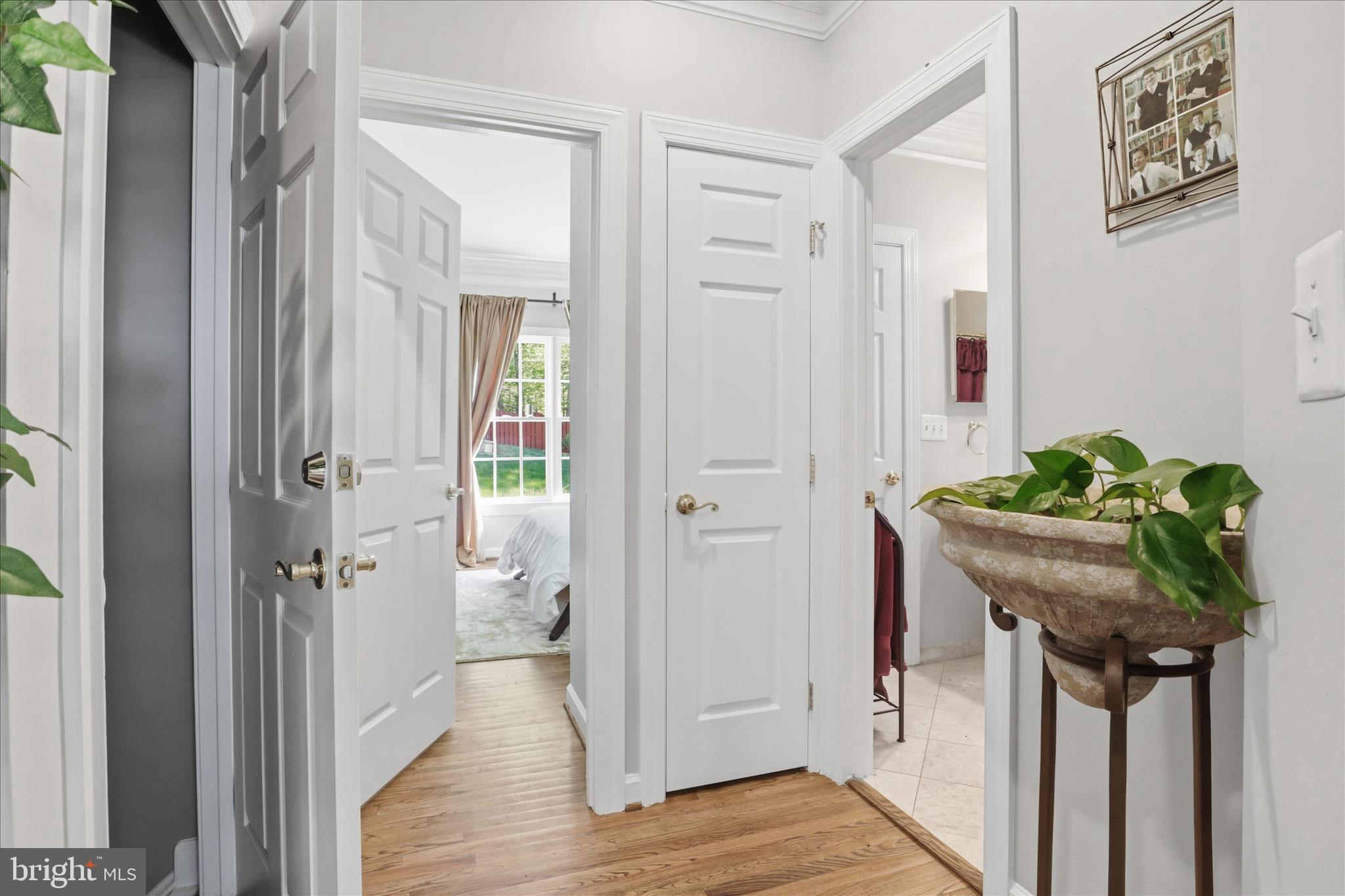 LAUREL CREEK - Residential