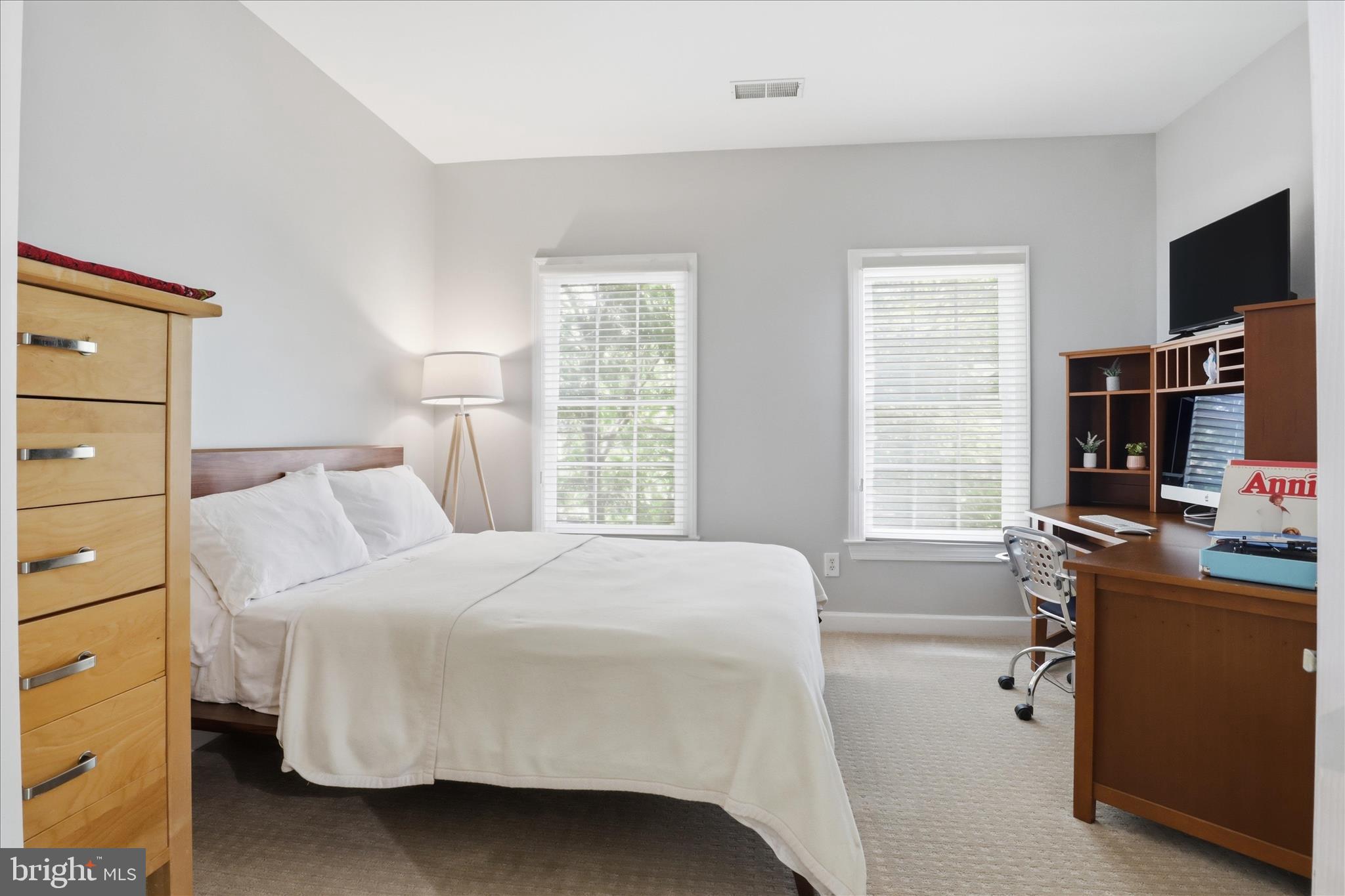 LAUREL CREEK - Residential