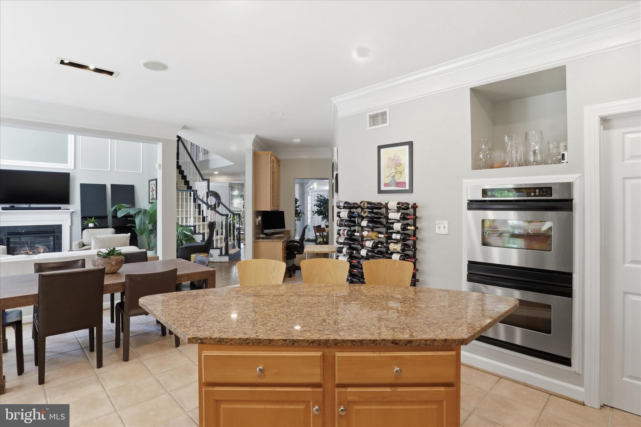 LAUREL CREEK - Residential