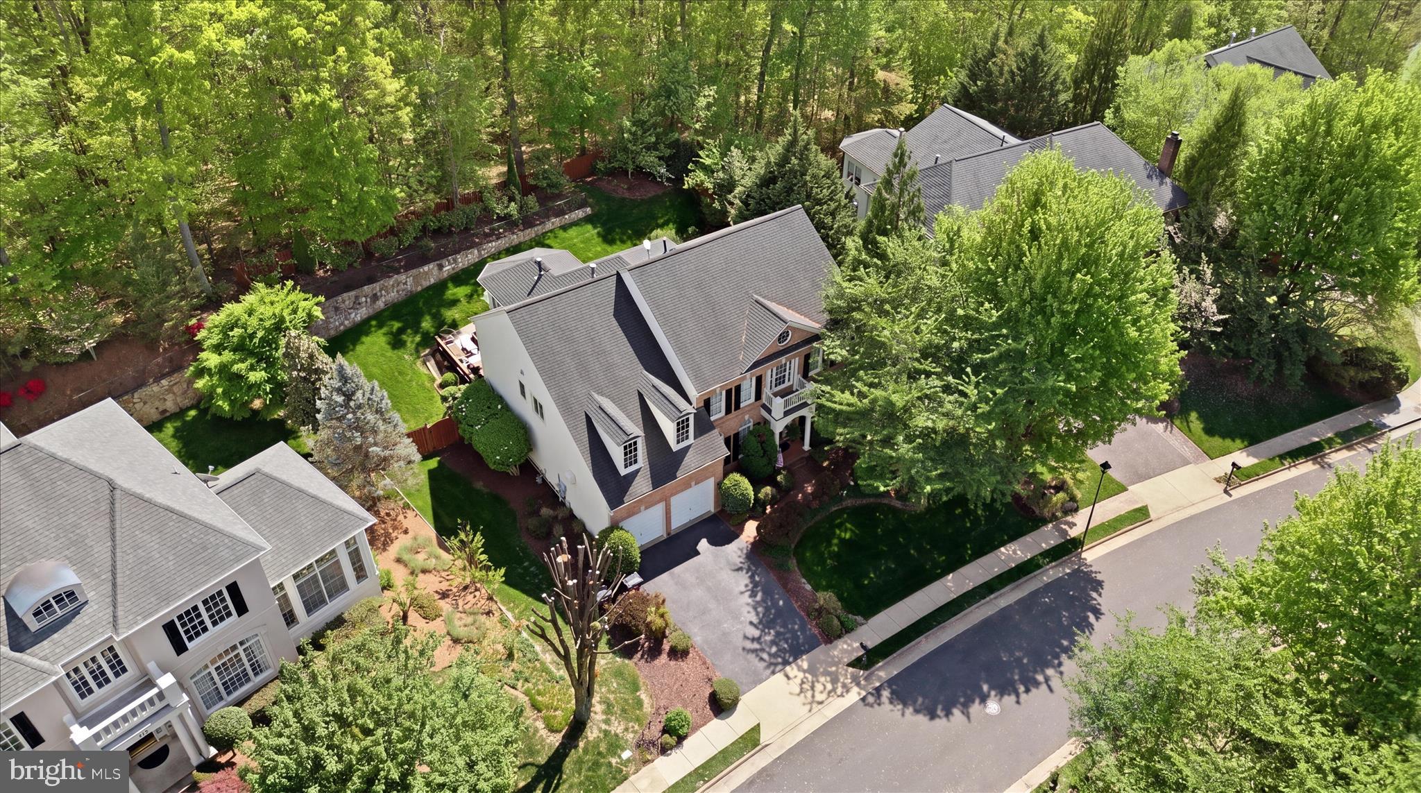 LAUREL CREEK - Residential