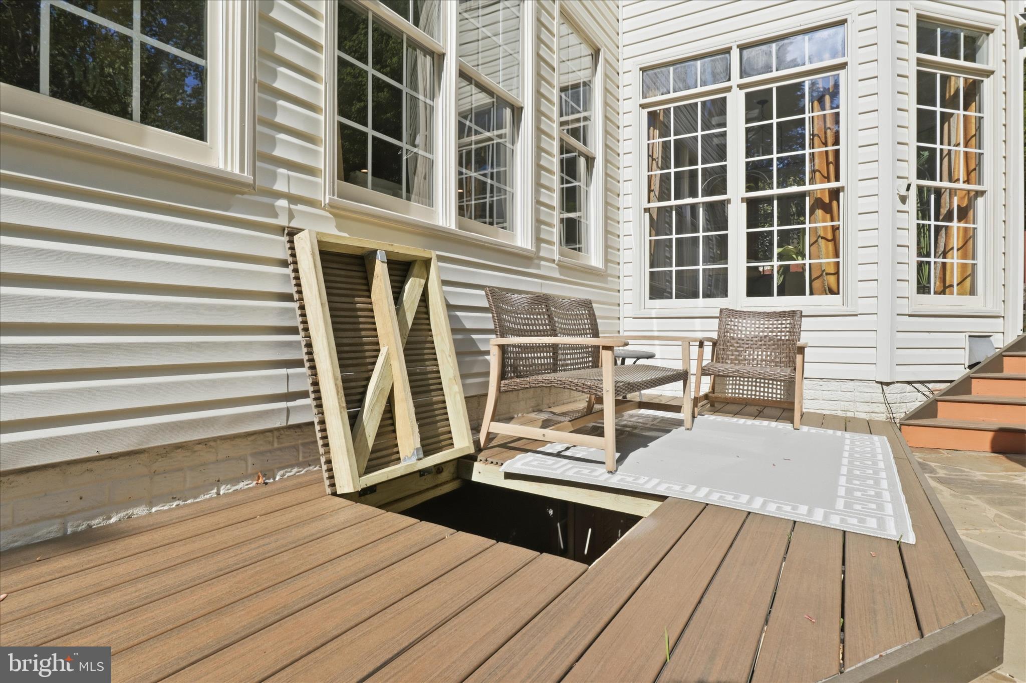 LAUREL CREEK - Residential