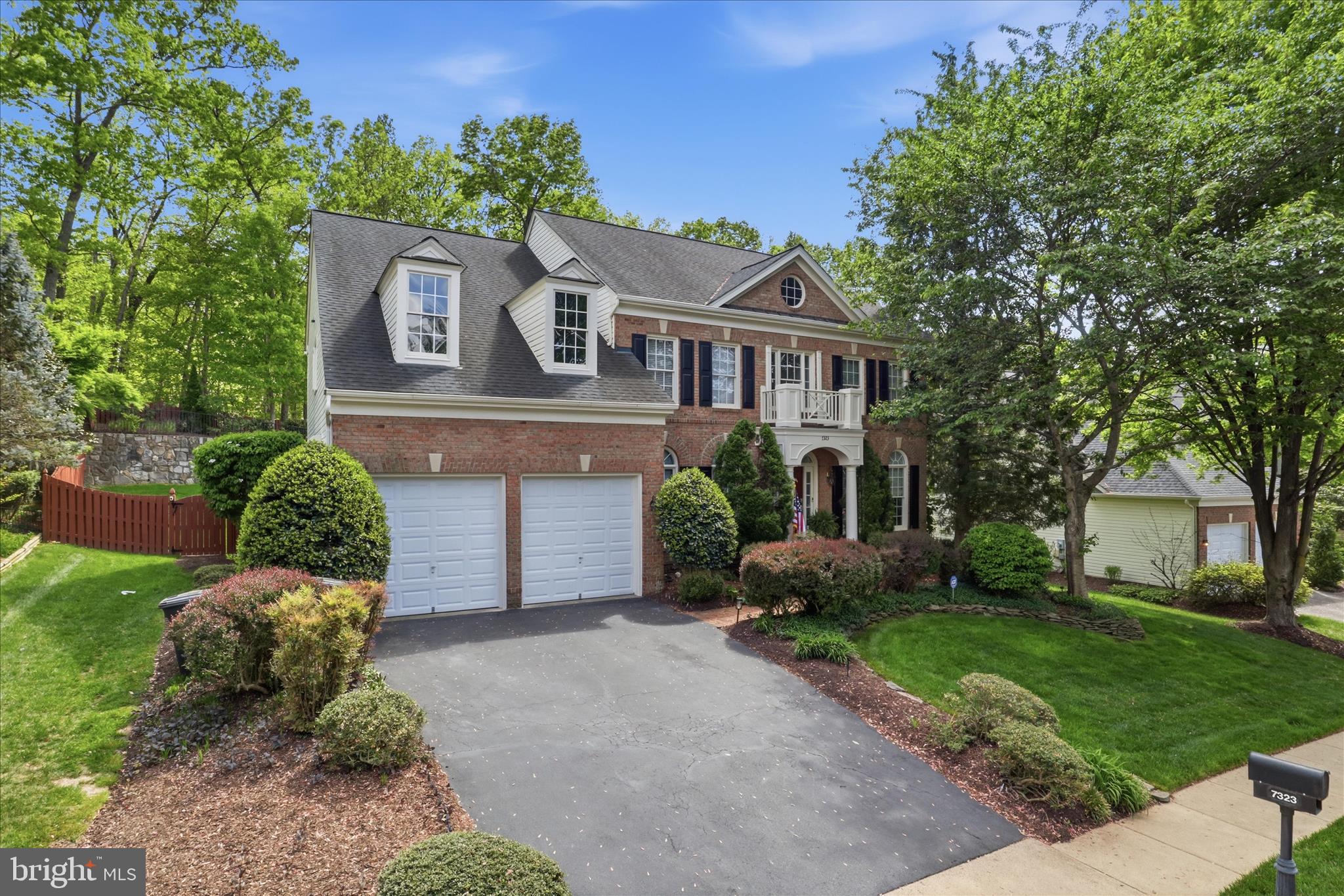 7323 LAUREL CREEK COURT