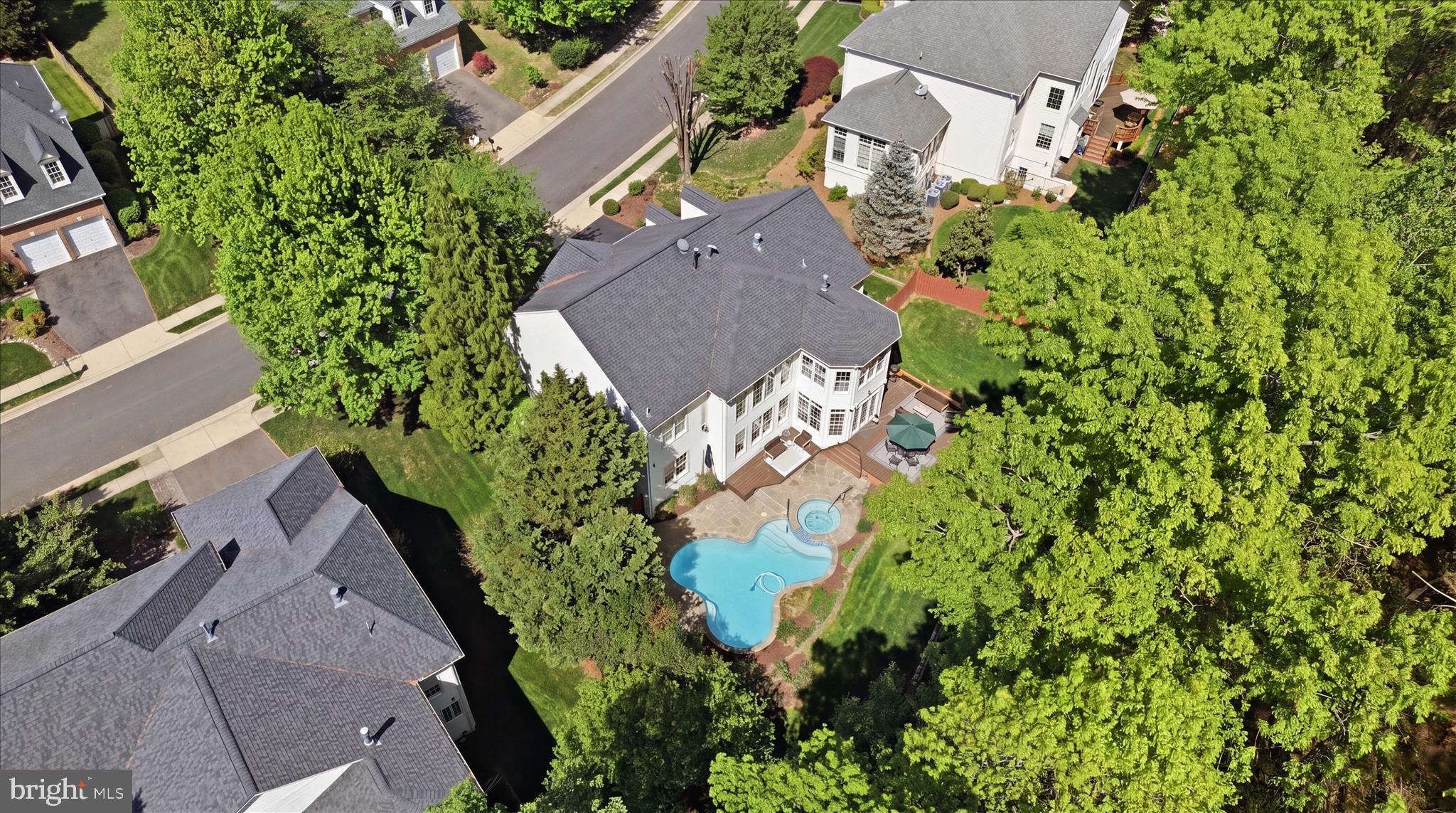 LAUREL CREEK - Residential