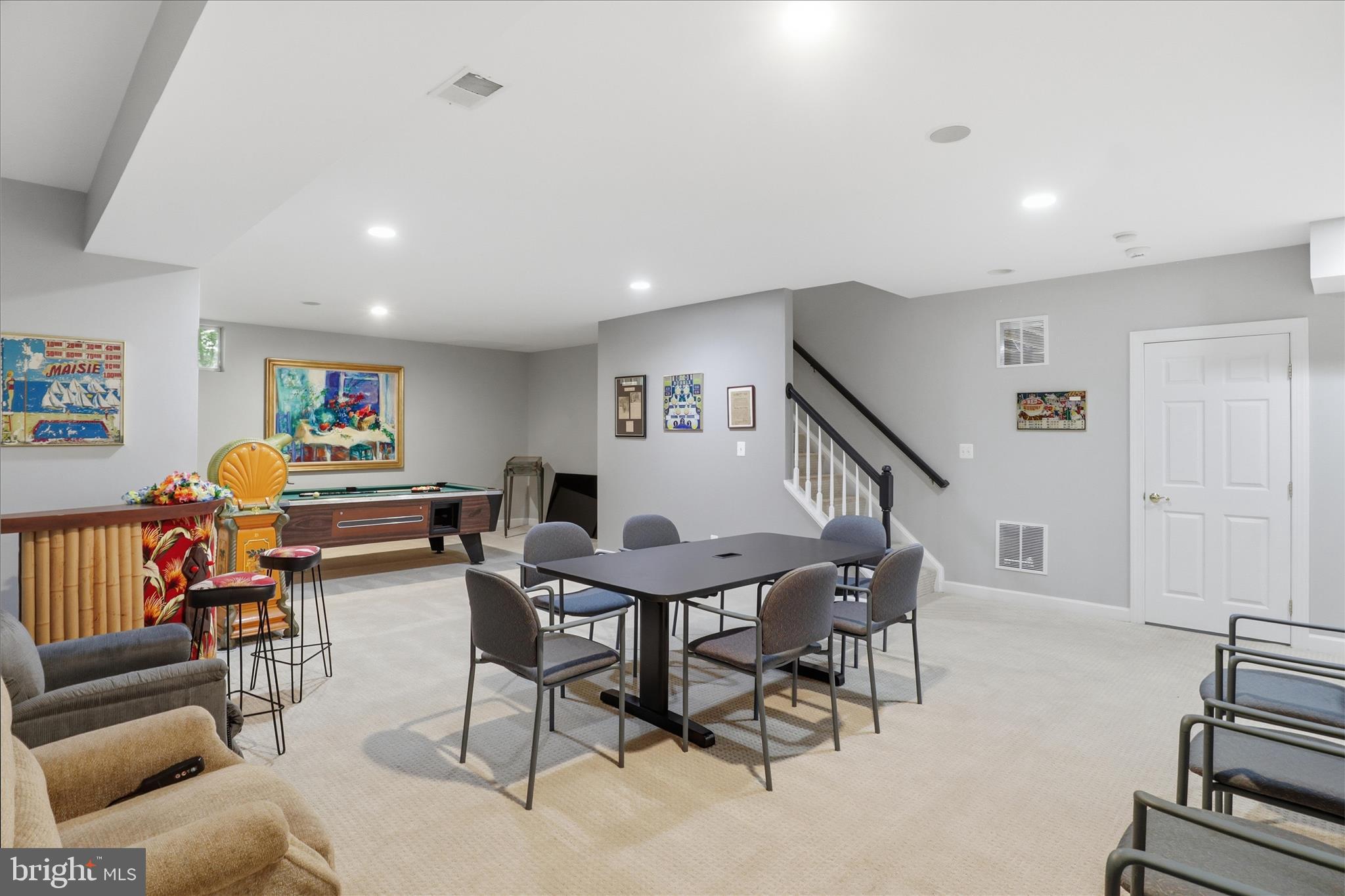 LAUREL CREEK - Residential