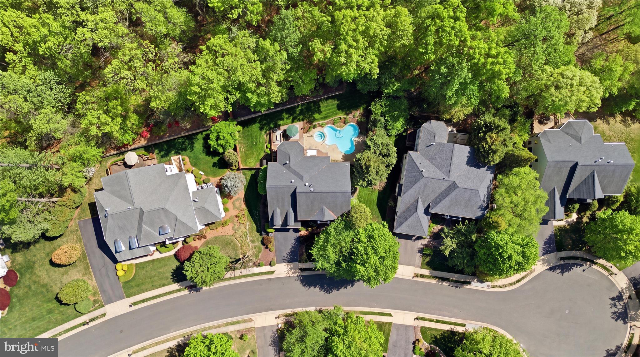 LAUREL CREEK - Residential